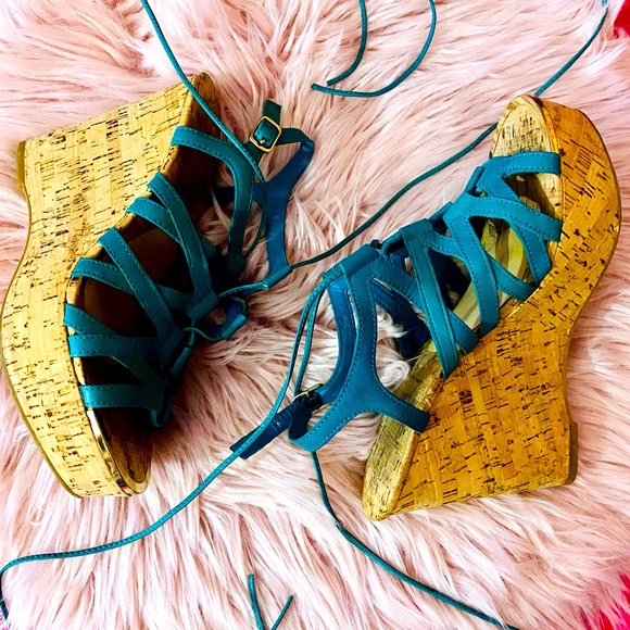 Aldo’s Gladiator Blue Wedge Sandals - Picture 4 of 11